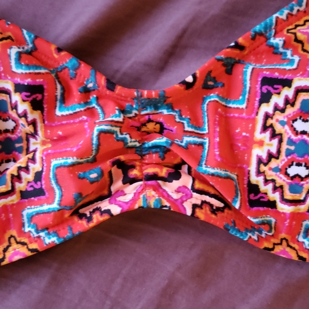 Mossimo XS Aztec (tribal) bikini top - Picture 6 of 6